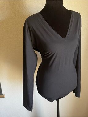 SPANX Black V-Neck Long Sleeve Slim Fit Top